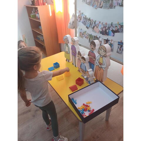 Learning Resources Joc de sortare - Oraselul vesel