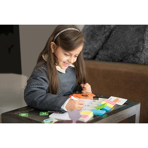 Chalk and Chuckles Joc interactiv - Invatam sa scriem cu pisicuta