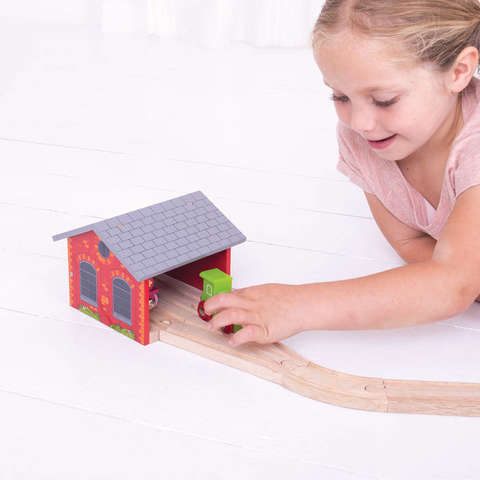 BIGJIGS Toys Hangar dublu pentru locomotive -New edition