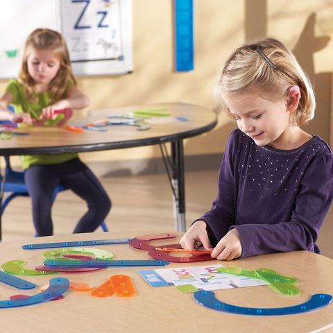 Learning Resources Sa construim alfabetul!