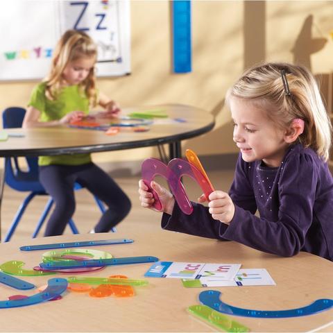 Learning Resources Sa construim alfabetul!