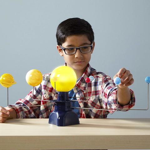 Educational Insights Sistem solar motorizat - Lb. Engleza