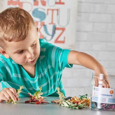 Learning Resources Set pentru sortat - Dinozauri jucausi (60 piese)