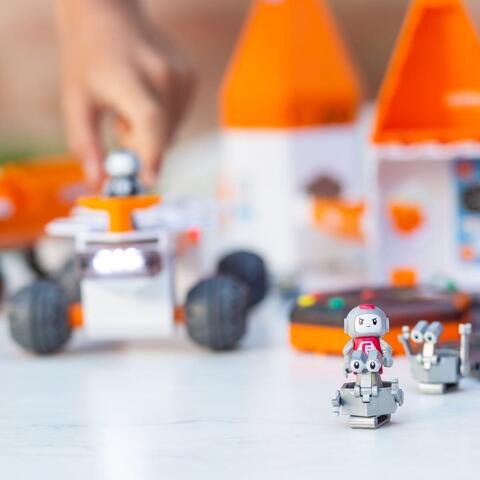 Educational Insights Circuit Explorer™ - Statia spatiala Deluxe