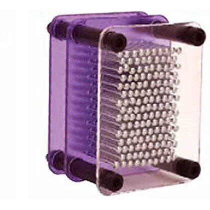 Tobar Micro pin art