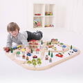 BIGJIGS Toys Circuit auto si feroviar (91 piese) - RESIGILAT