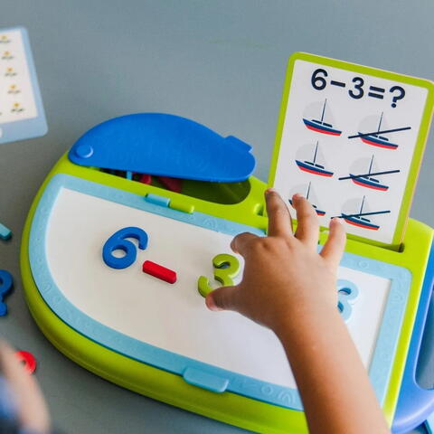 Educational Insights Joc matematic magnetic - MathMagnets® Go!
