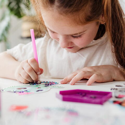 Totum Set 3 in 1 Gabby's Dollhouse - Bratari, carioci de suflat & pictura cu diamante