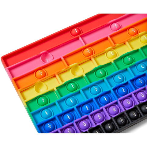 Hand2Mind Tablita senzoriala cu fractii - Rainbow Fraction®