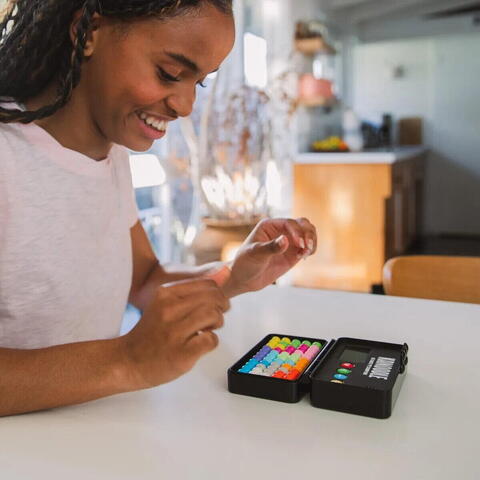 Educational Insights Joc de logica Kanoodle® - Setul campionului - RESIGILAT