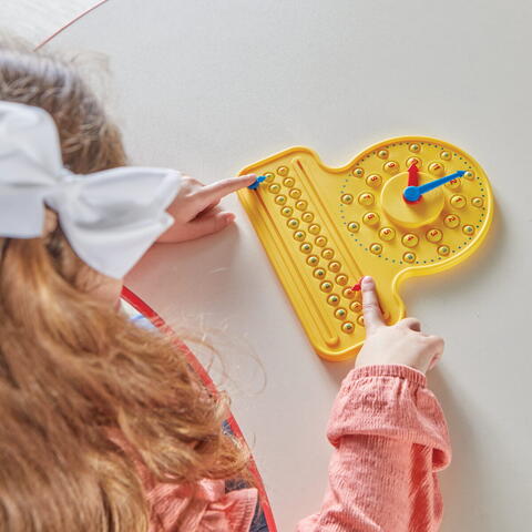 Hand2Mind Ceas senzorial - NumberLine Clock®