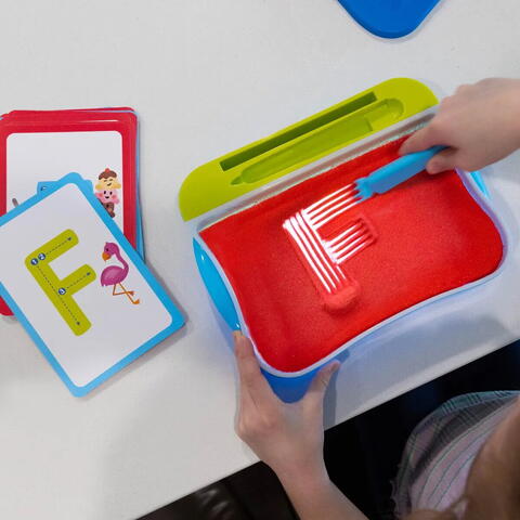Educational Insights Set tavita senzoriala cu LED - Invat sa scriu