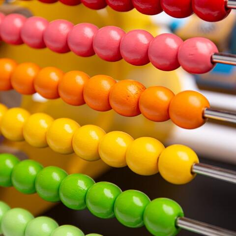 BIGJIGS Toys Centru de activitati - litere si imagini in engleza