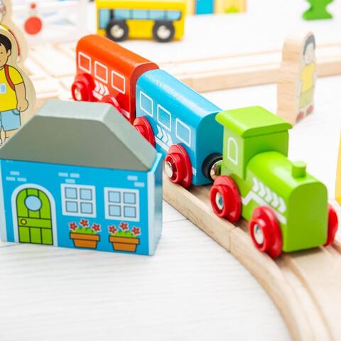 BIGJIGS Toys Circuit auto si feroviar (91 piese)