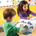 Learning Resources Set constructie magnetic - Litere si cifre