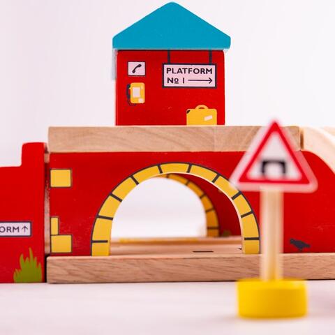 BIGJIGS Toys Statie supraterana